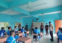 Polisi Monitor Prokes 5M di Sekolah