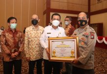 Polda Kepri Terima Anugerah Keterbukaan Informasi Publik 2021