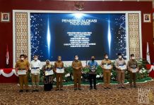 Gubernur Ansar Serahkan DIPA dan TKDD 2022