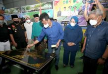 Warga Banjar di Batam Daulat Rudi Dan Marlin Sebagai Abah dan Umak