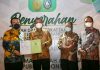 read news – Gubernur Serahkan Lahan Kantor PTA Dan PT Kepada Ketua MA