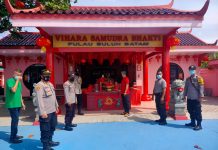 read news – Polsek Bulang Pantau Pengamanan Ibadah Tahun Baru Imlek di Vihara Pulau Buluh