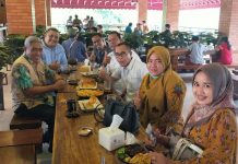 read news – Anggota DPRD Inhil Silaturahmi Dengan Pebrialin Razak