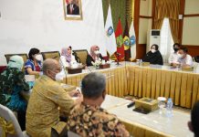 read news – Ketua LKKS Hj. Dewi Kumalasari Ansar & Komnas Perempuan Bahas Korban Kekerasan