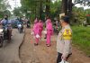 read news – Indahnya Berbagi Di Bulan Ramadhan, Polsek Batuaji Dan Bhayangkari Bagikan Takjil Kepada Pengendara