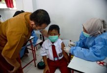 read news – 157.304 Anak Usia 11-16 di Kepri Sudah Vaksin Dosis 2