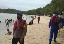 read news – Polres Karimun Berikan Rasa Aman Kepada Pengunjung Objek Wisata Pantai