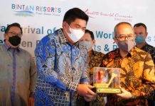 read news -Bupati Bintan Usul Wisman Gratis Visa on Arrival