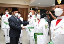 read news – Usai Dikukuhkan, Pasukan Pengibar Bendera Pusaka Kota Batam Siap Bertugas