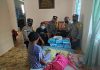 read news – Senyum Sumringah si Sakit Lumpuh Terima Bantuan Sosial Polsek Belakang Padang