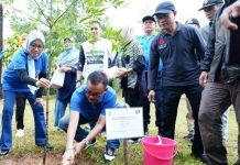 read news – Jefridin Ajak Warga Batam Budayakan Hidup Bersih