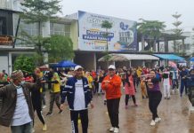 read news – Gubernur Ansar Senam Pagi Bersama Warga Tiban Indah