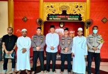 read news – Usai Dilantik Jadi Kapolsek, Iptu Pol. Mardalis Jadi Khatib Shalat Jumat di Masjid Cheng Hoo Bengkong