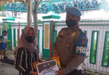 read news – Penyapu Jalanan dan Cleaning Service Dapat Bantuan Sembako