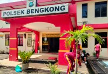 read news – Polsek Bengkong Gelar Senam Dilanjutkan Goro Bersama