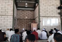 read news – Kapolsek Bengkong Jadi Imam dan Khatib Salat Jumat di Masjid AL Ishlaah