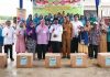 read news -Senyum Sumringah Lansia Penerima Bantuan Sembako