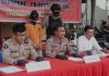 read news – Diduga Berbuat Cabul , Polsek Sekupang Bekuk Pemuda di Kos-kosan Kapolsek Sekupang, Kompol Yudha Suryawardhana saat ekspose kasus pencabulan di Mapolske Sekupang (10/10/2022) (F: muhammad amin-batamtv.com)