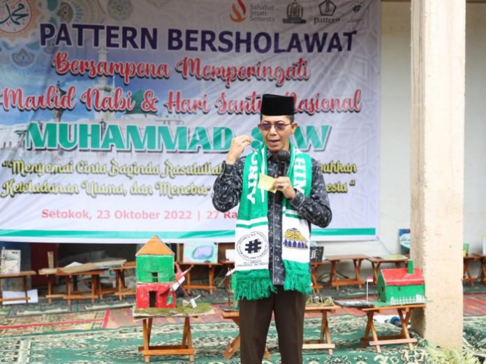 Wakil Walikota Batam, Amsakar achmad, saat menghadiri MAulid Nabi Besar Muhammad SAW di Pesantren Moder di Galang Minggu (23/10/2022) (F: muhammad amin - batamtv.com)