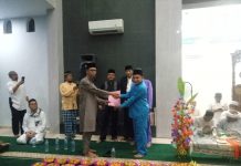 read news – Serah Terima SK Yayasan Masjid Warnai Peringatan Maulid Nabi di Masjid Baitul Mustaqim Bengkong