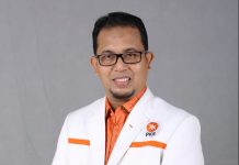 read news – Ketua DPW PKS Kepri: PKS Lolos Verifikasi Administrasi Ketua DPW PKS Kepri Ustadz Bahktiar menegaskan PKS sudah siap dalam menghadapi Pemilu 2024 karena sudah otomatis lolos verifikasi administrasi pada 14 Oktober 2022. (F: abyaqsa ra - batamtv.com)