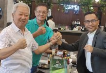 read news – PHRI Fest Harbour Bay, Wahyu Wahyudin: KORMI akan Kirimkan Perwakilan Cabang Olahraga Ketua Komite Olahraga Masyarakat Indonesia (KORMI) Provinsi Kepulauan Riau , Wahyu Wahyudin (kanan) mengatakan KORMI akan meramaikan PHRI Fest di Harbour bay Batam pada 17-20 November mendatang. (Fot: muhammad amin - batamtv.com)