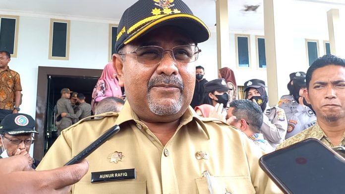 Bupati Karimun, Aunur Rafiq mengatakan saat ini di Karimun tidak ada lagi desa yang tertinggal, Selasa (25 /10/2022). (foto : dwi susilo - batamtv.com)