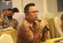 read news- Ombudsman Survey ke Warga Batam: Layanan SPAM Batam Bermasalah Kepala Perwakilan Ombudsman RI Provinsi Kepulauan Riau , Dr Lagat Siadari menegaskan pemerintah seharusnya bisa memastikan ketersediaan air bersih selama 24 jam, Rabu (26/10/2022). (Foto : muhammad amin - batamtv.com)
