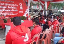 read news – Peringatan Sumpah Pemuda, PDI Perjuangan Gelar Berbagai Kegiatan Sosial Sekretaris DPC PDI Perjuangan Batam, Ernawati (kiri) Sumpah Pemuda diisi pemeriksaan kesehatan gratis, hingga permainan Mobile Legends Competition dan juga Turnamen Tenis Meja Putra - Putri. (Foto : muhammad amin - batamtv.com )