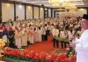 read news – Ansar Ahmad: Jangan Lupakan Guru dan Tenaga Pendidik Gubernur Kepri Ansar Ahmad saat menghadiri peringatan Maulid Nabi Muhammad SAW Tahun 1444 H/2022 M bersama para guru, staf tata usaha sekolah, perwakilan siswa SMA/SMK/SLB se Kota Batam, Ahad (09/10/2022). (F: abyaqsa-batamtv.com)