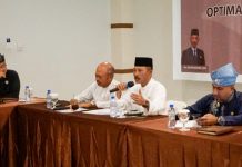 read news – PAD Terbatas, Adi: Optimalisasikan Sumber Daya dan Potensi PAD Baru Sekretaris Daerah Provinsi Kepulauan Riau Adi Prihantara memimpin Rapat Koordinasi Optimalisasi Potensi Pendapatan Asli Daerah (PAD) Provinsi Kepri di CK Hotel Tanjungpinang, Jum'at (14/10).