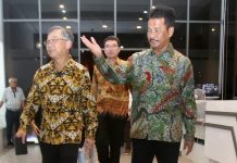 read news – Rencana Kerjasama Batam Singapura Pendidikan dan Potensi Pelabuhan Wali Kota Batam Batam, Muhammad Rudi, bersama dengan Menteri Perdagangan dan Industri Singapura, Gan Kim Yong dalam rangka membahas masalah masalah kerjasama, Jumat (14/10/2022) (F: muhammad amin - batamtv.com).