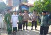 read news – Peletakan Batu Pertama Pondok Pesantren Hasyim Asy’ari MWCNU di Bengkong Kapolsek Bengkong Iptu Mardalis (keempat dari kiri) saat peletakan batu pertama Pondok Pesantren Hasyim Asy’ari MWCNU di Kelurahan Sadai, Kecamatan Bengkong, Batam, Ahad (13/11/2022) (Foto : muhammad amin - batamtv _)