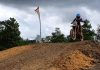 read news – Pembalap Karimun Juarai Kelas Gasstrak Renaldi Onyx, pembalap junior asal kontingen Kabupaten Karimun, ini berhasil meraih medali emas pada cabor motor gasstrak yang berlangsung di sirkuit Desa Toapaya Selatan, Jum’at (11/11) pagi. (Foto : dwi susilo - batamtv.com)