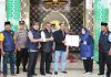 read news – Setdako Harap Perwakilan Muhamadiyah Wakili Suara Batam Setdako Batam, Jefridin Hamid (tengah) berpesan kepada anggota Muhamadiyah yang ke Solo untuk menjaga nama Batam di luar. (Foto muhammad amin - batamtv.com)