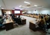 read news – Antisipasi Virus Varian Baru, Pemprov Kepri Gelar Rakor Booster Desember 2022 Rapat Persiapan (Rakor) Pelaksanaan Vaksin Booster pada bulan Desember 2022 dipimpin langsung Sekretaris Daerah Provinsi Kepulauan Riau Adi Prihantara di Ruang Rapat Utama Lantai 4, Kantor Gubernur, Dompak, Senin (31/10).
