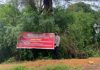 read news – Upaya Atasi Bencana Kebakaran Hutan dan Lahan di Batuampar Anggota Polsek Batuampar memasang spanduk himbauan mengatasi bahaya kebakaran di dalam hutan. (Foto : muhammad amin - batamtv .com)