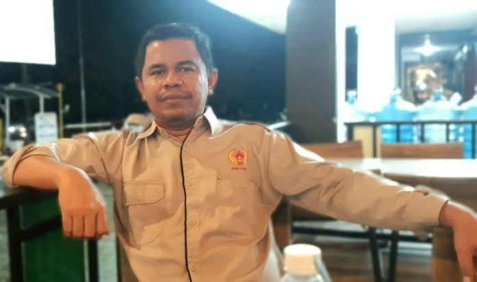 Ketua panitia Fun Bike dan Night Run pada acara Perhimpunan Hotel dan Restoran Indonesia (PHRI) Festival 2022, Amri menyampaikan soal disiapkannya konter tiket peserta di Hotel Zest Hotel Harbourbay Batam.. (Foto : abyaqsa ra - batamtv.com)