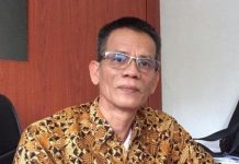 read news – Job Fair Batam 2022 di Sagulung, Rudi Sakyakirti: Akan Dievaluasi Kepala DInas Ketenagakerjaan Rudi Sakyakirti mengaku banyaknya kekurangan dalam Job Fair 2022 di Sagulung akan menjadi bahan evaluasi pada pelaksanaan mendatang. (Foto : muhammad amin - batamtv.com)