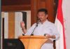 read news – Walikota Batam Gesa Infrastruktur Pendukung Olahraga Walikota Batam HM Rudi menegaskan salah satu yang dikembangkan adalah infrastruktur di Batam dalam mendukung sport tourism. Saat pelatihan keolahragaan yang dipusatkan di Travelodge Hotel Jumat (2/12/2022) kemarin HM Rudi menyebut saat ini tengah gencar membangun sejumlah infrastruktur yang dinilai penting untuk mendukung olahraga. Ia mengatakan, di sektor olahraga, sejumlah event besar sudah pernah digelar bahkan melibatkan atlet dari luar negri.