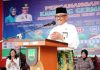 read news – Membumikan Gerakan Masyarakat Hidup Sehat di Kota Batam Setdako Batam, Jefridin mengajak dan membimbing masyarakat untuk mulai hidup sehat guna meminimalisir resiko terjadinya penyakit tidak menular Selasa (20/12/2022). Caranya harus diterapkan dalam kehidupan sehari-hari kita, agar tubuh sehat, bugar, produktif dan membuat kita terhindar dari berbagai serangan penyakit. (Foto : Abyaqsa Ramadhan - batamtv.com)_