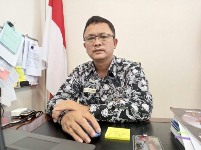 Dr Lagat Siadari selaku Kepala Perwakilan Ombudsman RI Provinsi Kepulauan Riau  berharap  nantinya pemerintah tidak tergesa-gesa untuk segera menetapkan peraturan pemblokiran STNK terhadap pengguna kendaraan yang tidak bayar pajak selama 2 tahun. Hal ini disampaikannya  Selasa, (20/12/2022)  di Kantor Perwakilan Ombudsman RI Provinsi Kepulauan Riau. Dia mewanti-wanti Pemerintah Kepri agar tidak tergesa-gesa jika nantinya pemblokiran Surat Tanda Nomor Kendaraan (STNK) bagi pengguna kendaraan yang tidak melakukan perpanjangan dua tahun berturut turut diterapkan.  