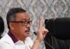 read news – Siap siap Warga Batam, Sembako Bersubsidi segera Distribusikan Sekretaris Daerah (Sekda) Kota Batam, Jefridin Hamid, usai memimpin Rapat Koordinasi Persiapan Pelaksanaan Sembako Bersubsidi tahun 2023, Rabu (11/1/2023) . Jefridin mengatakan , Pemerintah Kota Batam melalui Dinas Perindustrian dan Perdagangan Kota Batam telah menganggarkan terkait sembako murah bersubsidi untuk masyarakat Batam tahun 2023. ( foto muhammad amin - batamtv.com,)