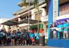 read news – Berbaur dengan Warga, Ratusan Wisman Nikmati Akhir Tahun di Lagoi Bupati Bintan Roby Kurniawan (di panggung , sebelah kanan) mengapresiasi langkah PT Bintan Resort Cakrawala (BRC) Lagoi yang terus berinovasi menggelar event-event menarik. Salah satunya KasmaRun 2022 yang digelar mulai Sabtu (31/12) petang hingga malam pergantian tahun. Hal ini Sebagai upaya untuk menggaet wisatawan datang ke Bintan dan menghabiskan waktu dikawasan wisata Lagoi. ( foto : abdi perdana - batamtv.com)