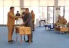 read news – Penyerahan Dokumen Pelaksanaan Anggaran (DPA), Robby Kurniawan: Alokasi Pendidikan 27 Persen Bupati Bintan, Robby Kurniawan saat penyerahan Dokumen Pelaksanaan Anggaran (DPA) tahun 2023 di Aula Kantor Bupati Bintan, Selasa (10/1/2023). Robby mengatakan alokasi anggaran yang tertuang dalam APBD Bintan tahun 2023 untuk pendidikan dialokasi sebesar 27 persen dari kewajiban yang diamanatkan undang-undang sebesar 20 persen. Hal ini merupakan bentuk keseriusan Pemerintah Kabupaten (Pemkab) Bintan dalam memperhatikan dunia pendidikan amatlah serius. ( foto abdi perdana - batamtv.com)