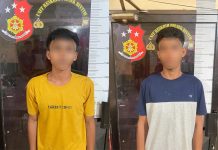 read news – Duh, Dua Pemuda Belasan Tahun Dibekuk Polisi Kapolsek Bintan Timur AKP Suardi mengatakan anggotanya telah melakukan penangkapan terhadap 2 orang yang diduga telah melakukan pencurian sepeda motor di jalan Nusantara yang terjadi pada tanggal 14 Desember 2022 lalu. Keduanya berinisial MZ (18) dan FJ (18) keduanya warga Tanjungpinang, sedangkan pemilik sepeda motor adalah Cukhui yang beralamat di Kelurahan Gunung Lengkuas. ( foto : dwi susilo - batamtv.com)