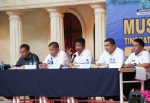 readn news – Musrenbang Kelurahan Sukajadi, Warga Ajukan 14 Usulan Walikota Batam HM Rudi (pegang mix) menghadiri Musrenbang di Kelurahan Sukajadi, Kecamatan batamkota. Musrenbang Kelurahan Sukajadi mengajukan 14 usulan kegiatan . Rincian, 12 usulan pembangunan fisik serta dua usulan non fisik atau pemberdayaan masyarakat. Musrenbang Kelurahan Sukajadi untuk tahun 2024 digelar di Ninos Batam Edutainment Park, Rabu (11/1/2022). ( foto : muhammad amin - batamtv.com,)