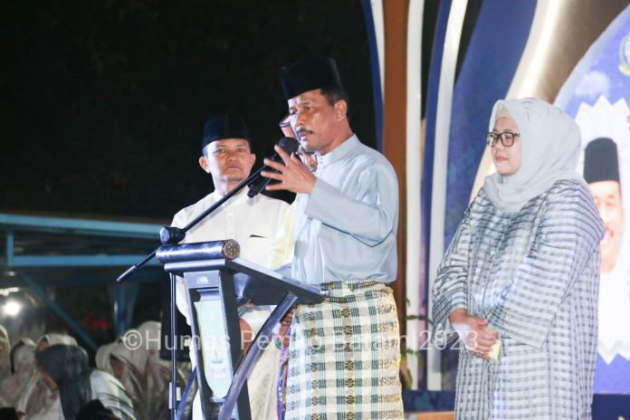 Kali ini, STQ tingkat kecamatan Bengkong ini digelar di Masjid Nurul Hidayah Tanjungbuntung pada (14/2/2023) malam. STQ yang akan digelar hingga Kamis (16/2/2023) disaksikan langsung HM Rudi, Walikota Batam. () Foto: muhammad amin - batamtv.com) .