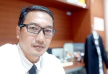read news- Alur Proses Kerjasama Media di Pemko Batam Kepala Dinas Komunikasi dan Informatika (Kominfo) Batam, Azril Apriansyah, Jumat mengatakan saat ini sudah sampai proses sanggah. Dia mengatakan proses sudah berlangsung sejak Januari lalu, total ada 76 media yang mengajukan kerja sama melalui aplikasi Sistem Kerja Sama Media (Sidia) Jumat (10/2/2023). ( Foto : abyaqsa ramadan - batamtv.com)