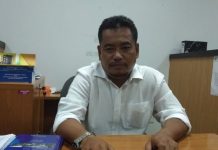 read news – DPRD Batam akan Bahas Pembentukan Ranperda Keolahragaan Ketua Bapemperda DPRD Kota Batam Moch Mustofa mengatakan Dewan Perwakilan Rakyat Daerah (DPRD) Kota Batam akan melaksanakan Rapat Paripurna bersama panitia khusus (Pansus) guna membahas Rancangan Peraturan Daerah (Ranperda) bidang keolahragaan Kota Batam. DPRD Kota Batam akan menggelar rapat paripurna sekitar pada awal April 2023 setelah lebaran Mustofa, Senin (20/2). ( Foto : muhammad amin - batamtv.com)